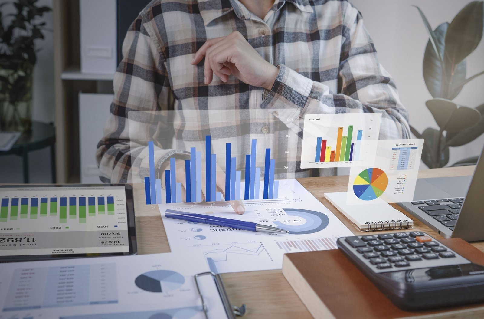 Insight Crafts Marketing PPC agency creating targeted ad campaigns for UK businesses to maximise ROI.